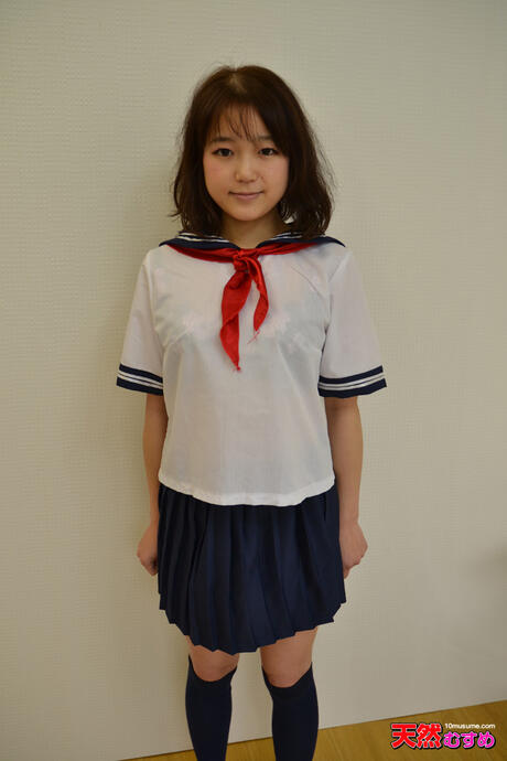 Asian Schoolgirl Pics